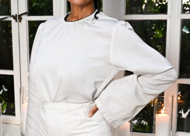 Tracee Ellis Ross Is Wearing 10 Different Colors in Her Mismatched Jelly Manicure—See the Photos