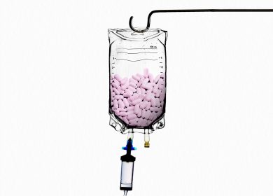 TikTok's “Ferritin Face” Can Be a Sign of a Very Real Health Concern for Women