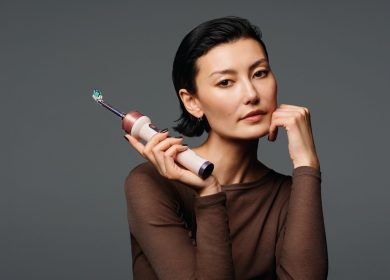 Is the Dyson Toothbrush Worth $499? We Asked 4 Dentists.