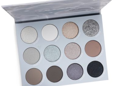 ColourPop Cloud 9 Palette Swatches