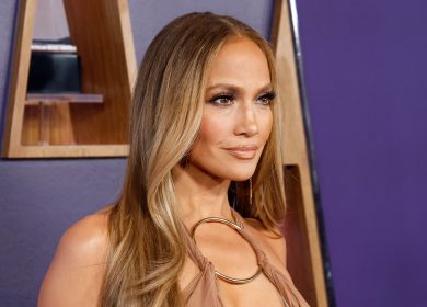 Jennifer Lopez Looks Like an Entirely Different Person in Her Blondest Hair Ever