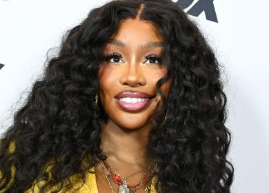 SZA’s Gucci French Manicure Has an Unexpected Accent